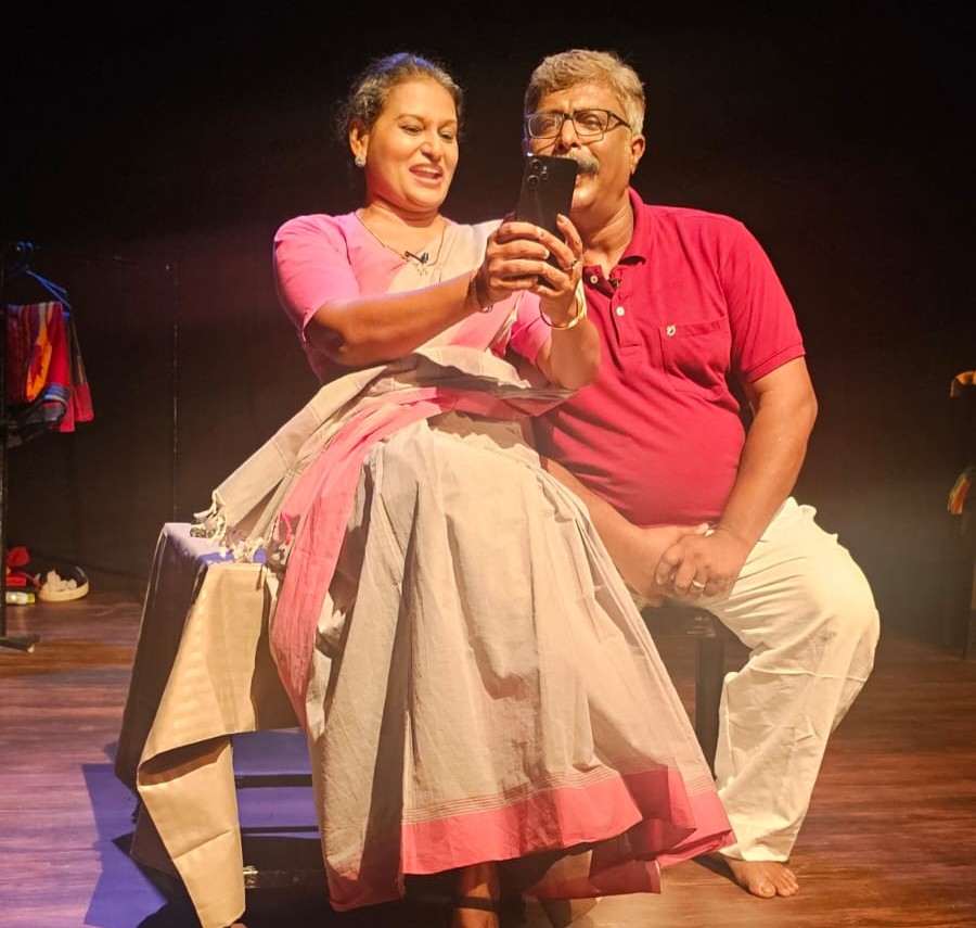 ഇസീക്വൽ റ്റൂ ഒരു ചെറിയ, വലിയ നാടകമാണ്